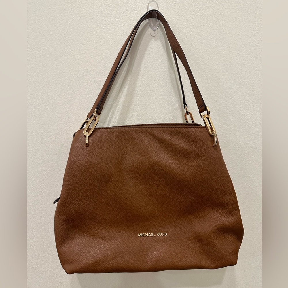 Michael Kors Leighton Large Pebbled Leather Shoulder Bag